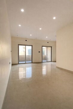 3.5 BHK + Pooja Room,Store Room Apartment For Rent in Ambar Zenith
