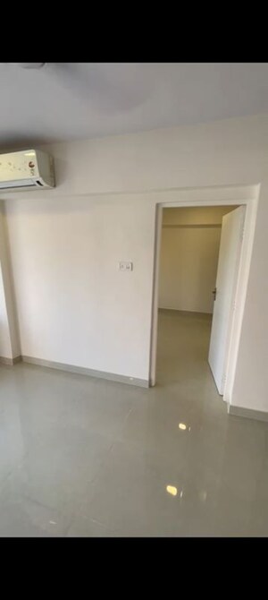 Room in 2 BHK Apartment at Bandra West – for Rent