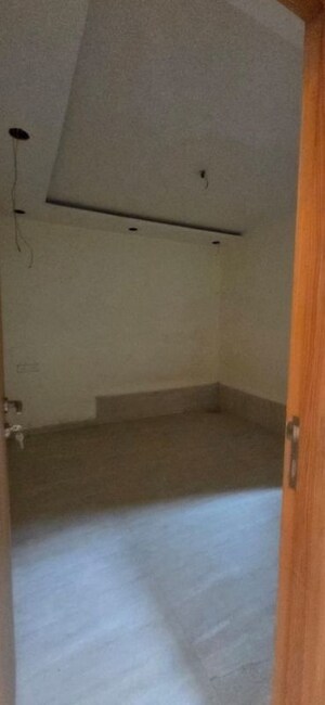 Bedroom in  Office Space at Chembur – for Rent