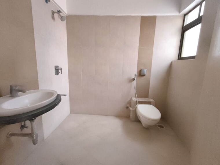 Bathroom, eternal-exotica 3 Bedroom 1500 Sq.Ft. Apartment In Handewadi Pune 10311269