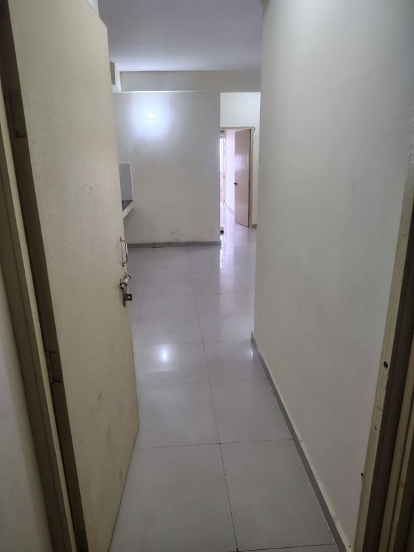 2 BHK 990 Sq.Ft. Apartment in Pyramid Pride