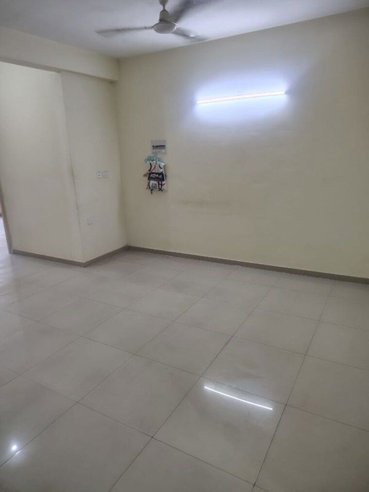Room, pyramid-pride 2 Bedroom 990 Sq.Ft. Apartment In Sector 76 Gurgaon 10311204
