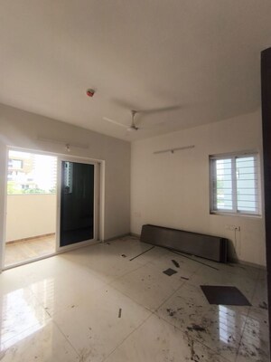 Room in 3 BHK Apartment at Rajapushpa Provincia, Narsingi – for Rent