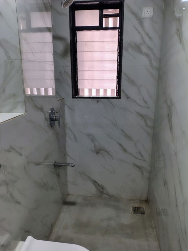 Bathroom, sindhi-society 1 Bedroom 585 Sq.Ft. Apartment In Chembur Mumbai 10311316