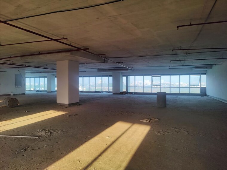  Parking, yelahanka Commercial Office Space 10425 Sq.Ft. In Yelahanka Bangalore 10311318