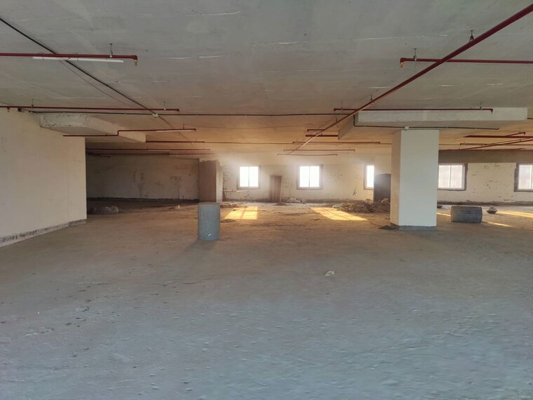  Parking, yelahanka Commercial Office Space 10425 Sq.Ft. In Yelahanka Bangalore 10311318