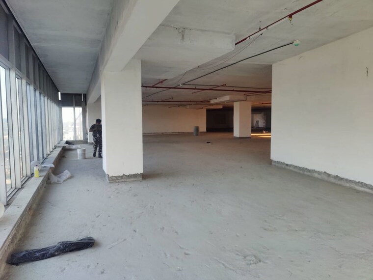  Parking, yelahanka Commercial Office Space 10425 Sq.Ft. In Yelahanka Bangalore 10311318