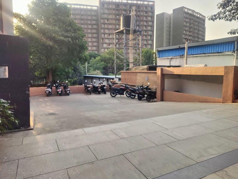  Parking, yelahanka Commercial Office Space 10425 Sq.Ft. In Yelahanka Bangalore 10311318