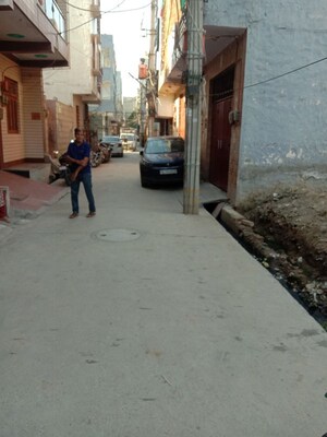  Plot For Sale in Mohan Garden