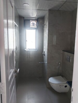 Bathroom in 1 RK Apartment at Unitech Uniworld Gardens, Sector 47 – for Rent