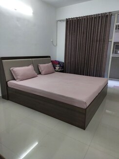 2 BHK Apartment For Rent in Pyramid Heights