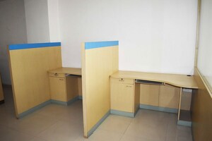 Room in  Office Space at Nariman Point – for Rent