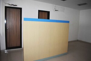 Room in  Office Space at Nariman Point – for Rent