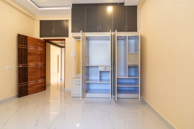Room, narsingi 3 Bedroom 1800 Sq.Ft. Apartment In Narsingi Hyderabad 10311393