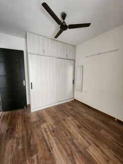 2.5 BHK + Study Room Apartment For Rent in Signature Global Park 4 and 5