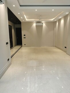 3 BHK + Servant Room Builder Floor For Rent in East Of Kailash