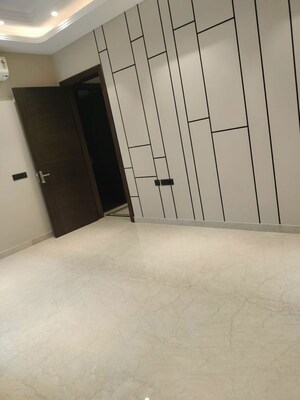 Room in 3 BHK Builder Floor at East Of Kailash – for Rent