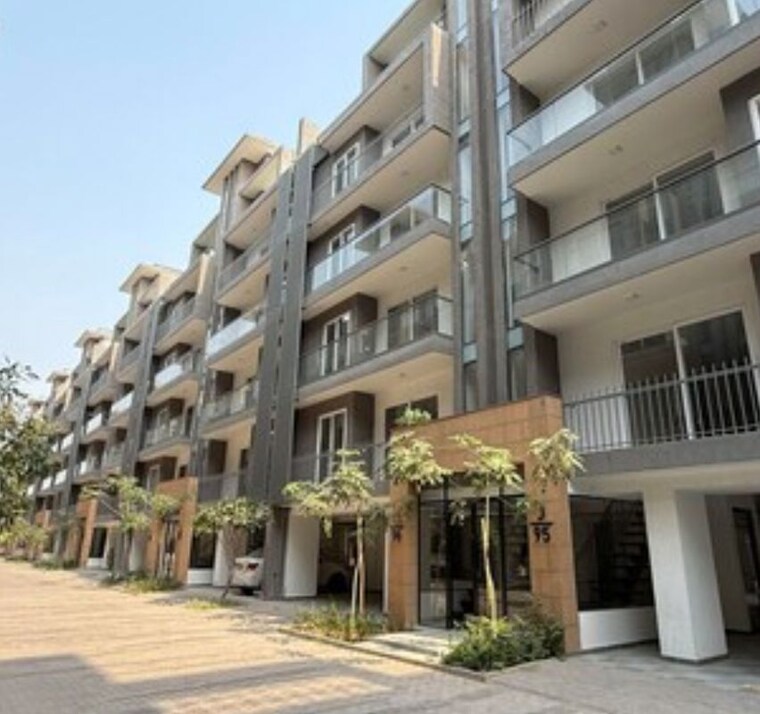 Exterior View, smart-world-gems 2 Bedroom 1118 Sq.Ft. Builder Floor In Sector 89 Gurgaon 10311475