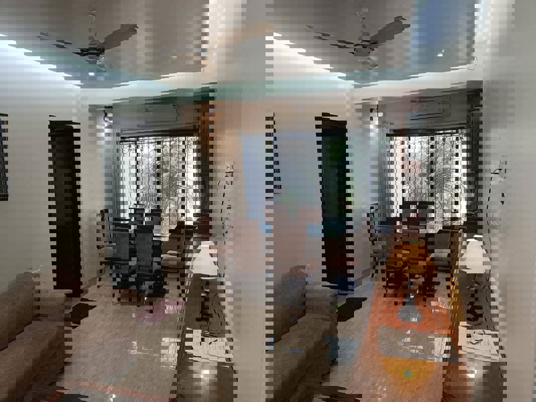 2 BHK 800 Sq.Ft. Apartment in Lokhandwala Breeze Apartments