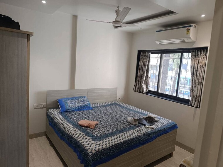Bedroom, lokhandwala-breeze-apartments 2 Bedroom 800 Sq.Ft. Apartment In Andheri West Mumbai 10311358