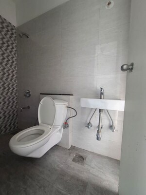 Bathroom in 3 BHK Apartment at Sheth Vasant Lawns, Laxmi Nagar – for Rent