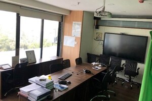  Office Space For Rent in Chembur