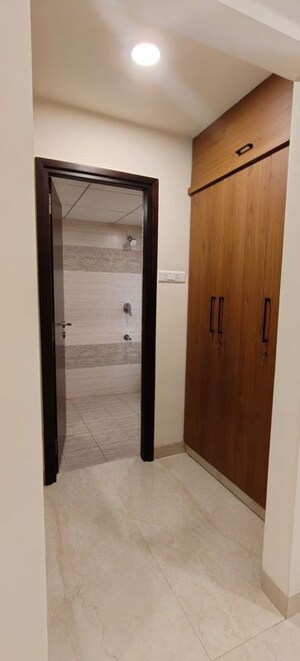 Room in 3 BHK Apartment at Niharika Skyline, Manikonda – for Rent