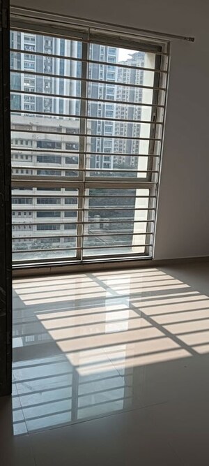 Staircase in 3 BHK Apartment at Sheth Vasant Lawns, Laxmi Nagar – for Rent