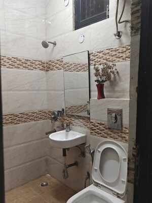 Bathroom in 3 BHK Apartment at Ashiana Silver Crest, Sector 48 – for Rent