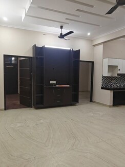 3 BHK + Servant Room Apartment For Rent in Ashiana Silver Crest