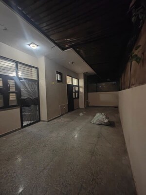 Room in 3 BHK Apartment at Ashiana Silver Crest, Sector 48 – for Rent