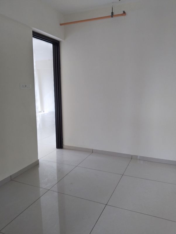 2 BHK Apartment For Sale in Satra One