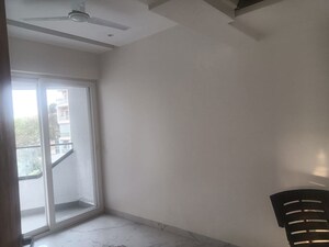 Room in 3 BHK Apartment at Pimple Saudagar – for Sale