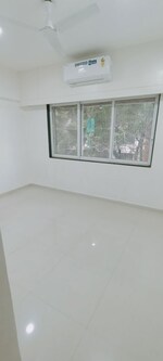 2 BHK 610 Sq.Ft. Apartment in Gardenia Apartment Santacruz