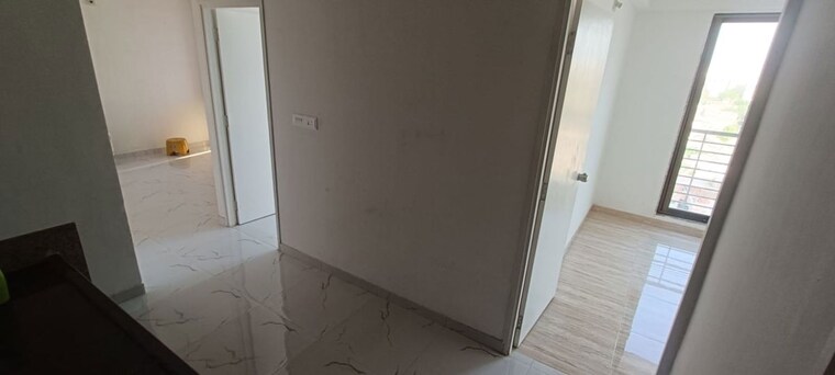 Room, satellite 2 Bedroom 900 Sq.Ft. Apartment In Satellite Ahmedabad 10311627