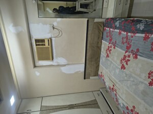 Room in 2 BHK Apartment at Kurla East – for Rent