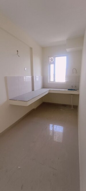 Room in 2 BHK Apartment at Pyramid Midtown, Sector 59 – for Rent