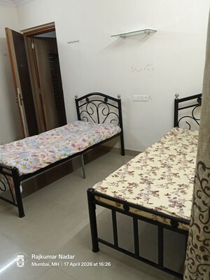  Pg For Rent in Iit Area
