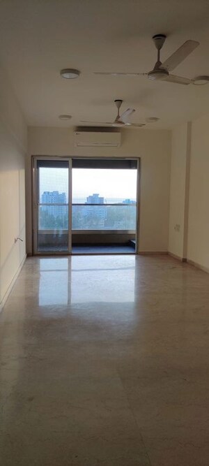 Room in 3 BHK Apartment at Bharat Skyvistas, Andheri West – for Sale
