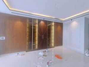 4 BHK Builder Floor For Rent in Ansal API Versalia, Sector 67a