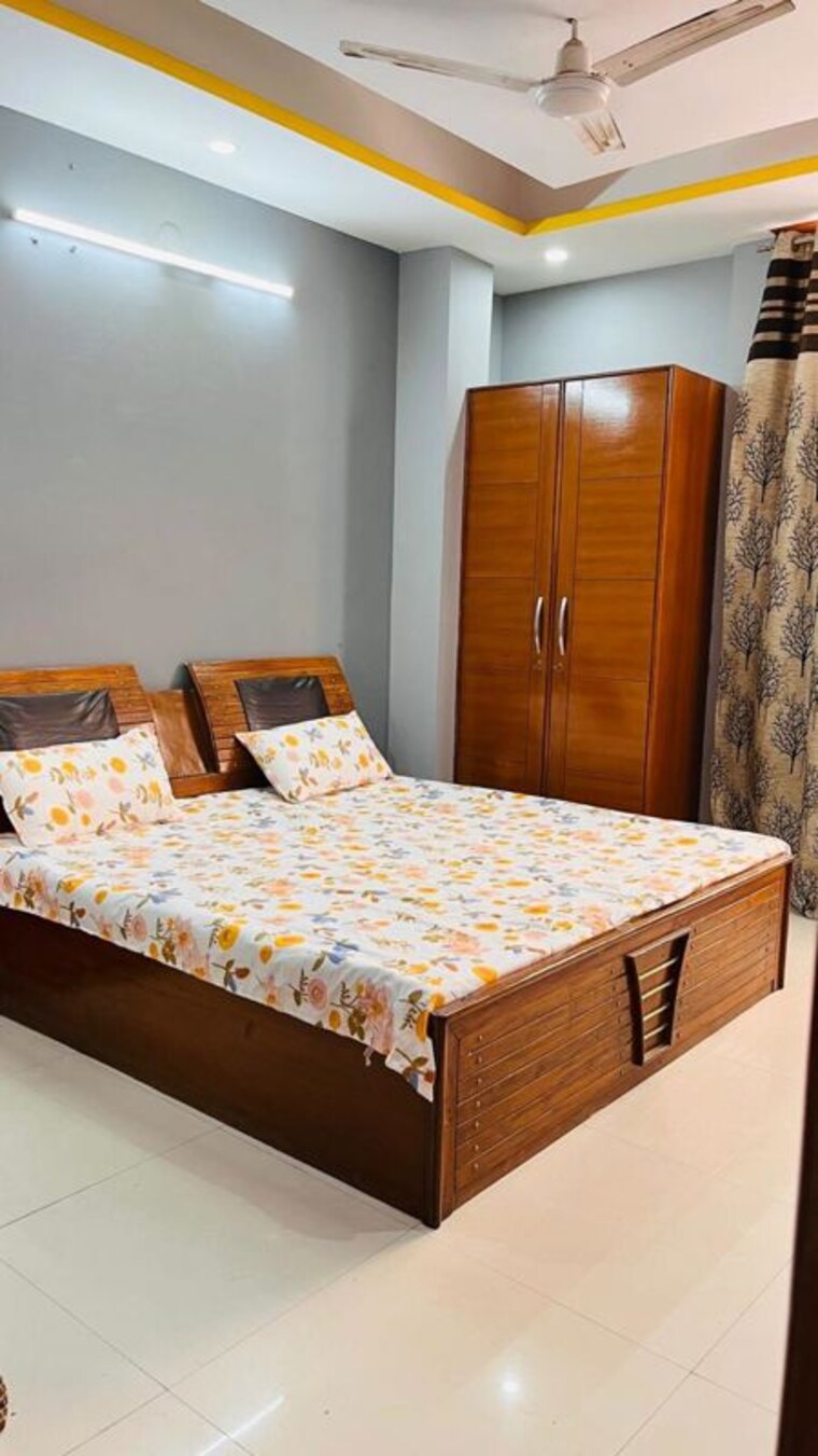 Bedroom, sector 39 Pg For Boys In Sector 39 10311724