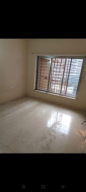 Room in 1 BHK Apartment at Kalpataru Hills, Manpada – for Sale