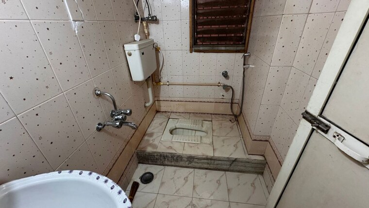 Bathroom, sai-ram-residency-malad 2 Bedroom 980 Sq.Ft. Apartment In Malad East Mumbai 10311739