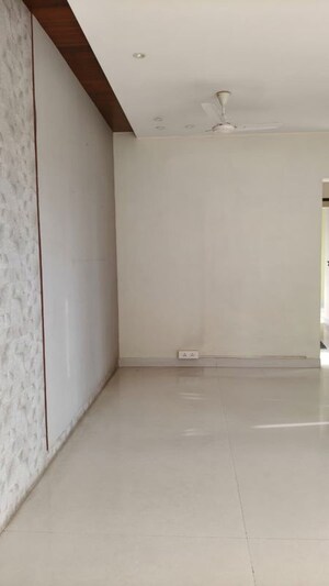 Bedroom in 4 BHK Apartment at Rustomjee Elita, Andheri West – for Sale
