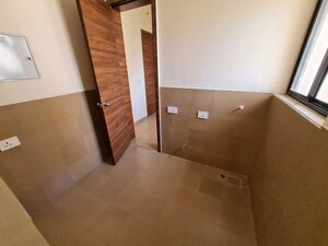 Room in 4 BHK Apartment at Supreme Belmac Residences, Kalyani Nagar – for Rent