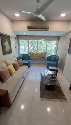 2 BHK + Store Room Apartment For Sale in Shalimar Apartment Malabar Hill