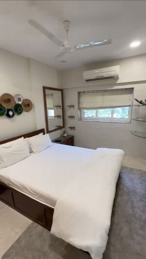 Team Area in 2 BHK Apartment at Shalimar Apartment Malabar Hill, Malabar Hill – for Sale