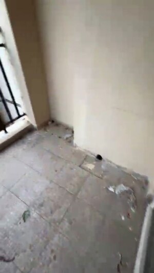 Room in 2.5 BHK Apartment at Paramount Symphony, Sain Vihar – for Sale