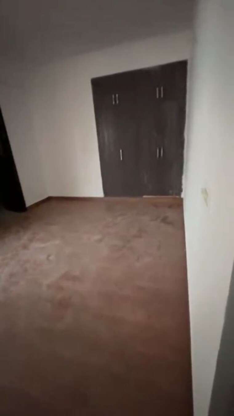Room, paramount-symphony 2.5 Bedroom 1425 Sq.Ft. Apartment In Sain Vihar Ghaziabad 10311760