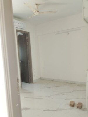 Room in 2 BHK Apartment at M3M Soulitude, Sector 89 – for Rent